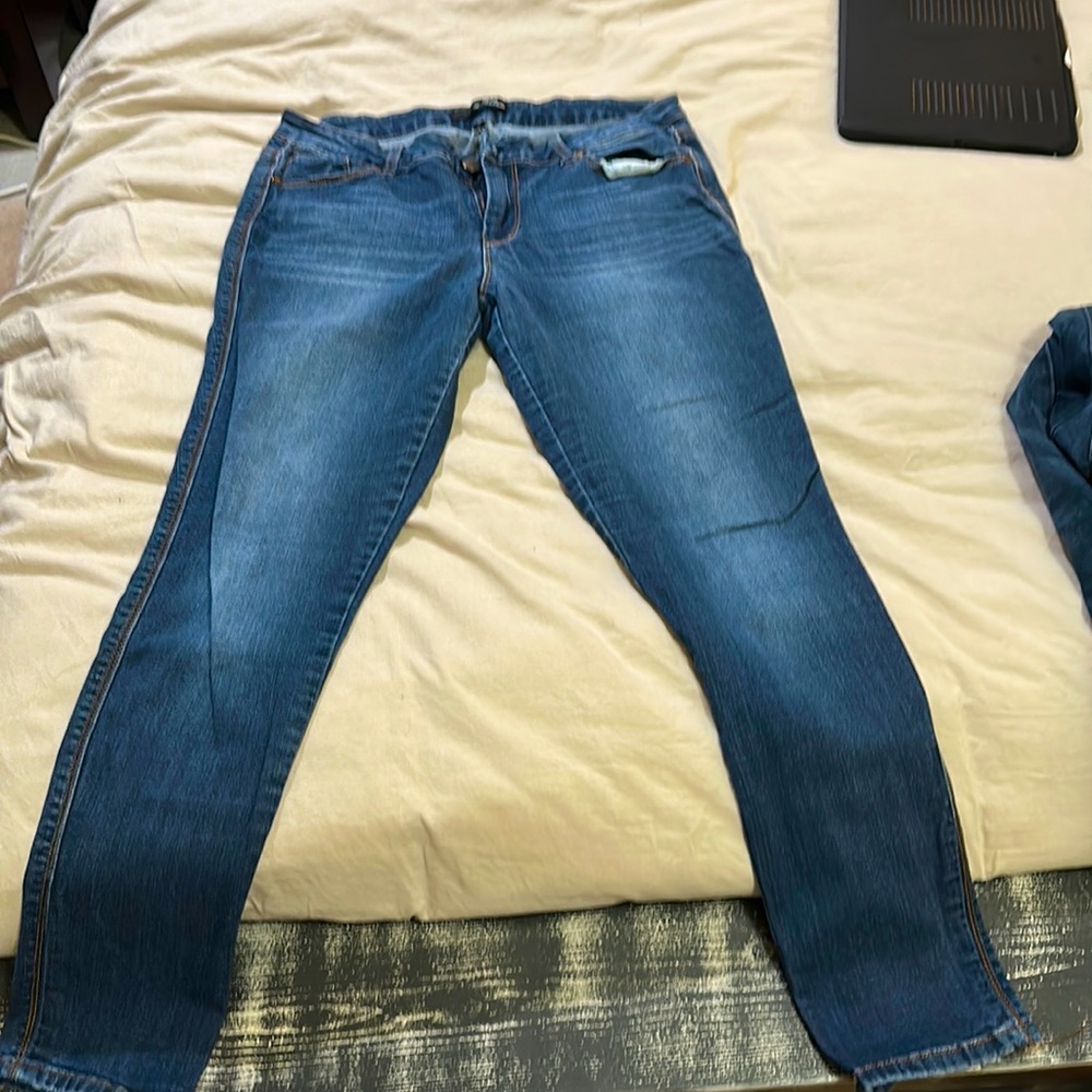 Jeans size 31